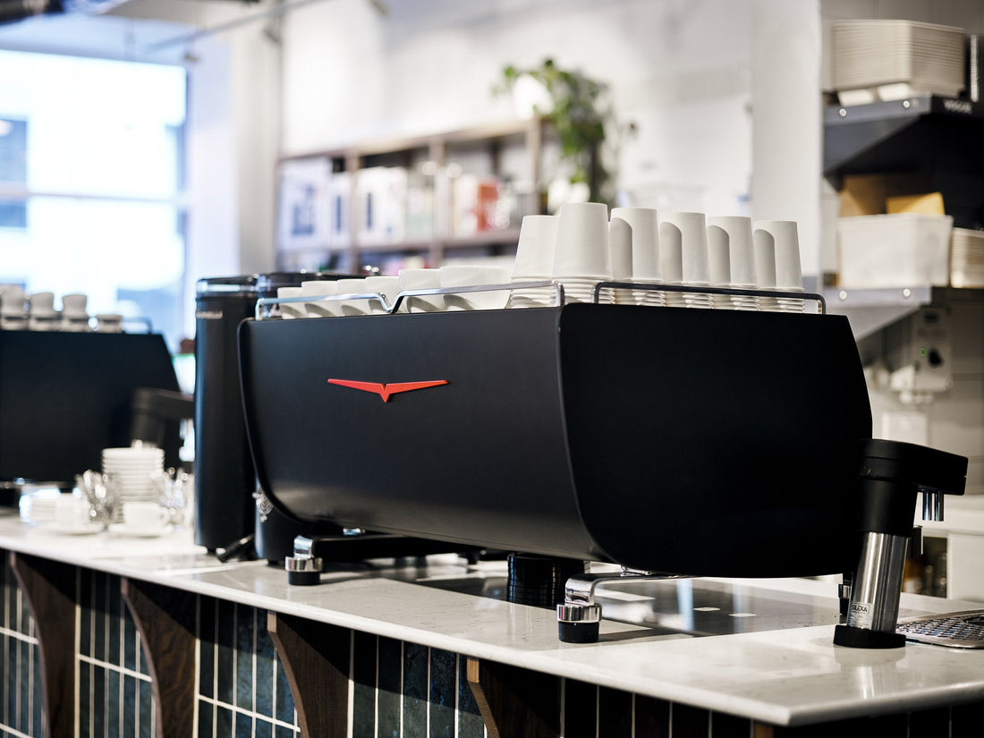 Victoria Arduino Black Eagle Maverick Review: The World-Class Machine for Cafes That Operate at the Highest Level