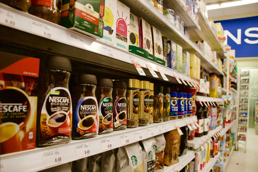 Grocery Store Coffee vs. Coffee Delivered to Your Door: The Freshness Gap Nobody Talks About